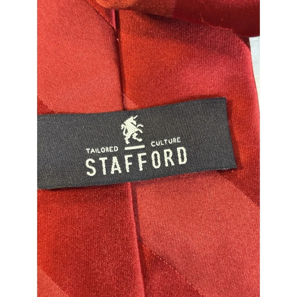 Stafford Men's Red Silk Striped Tie Classic Dressy Career Office Preppy Academia
